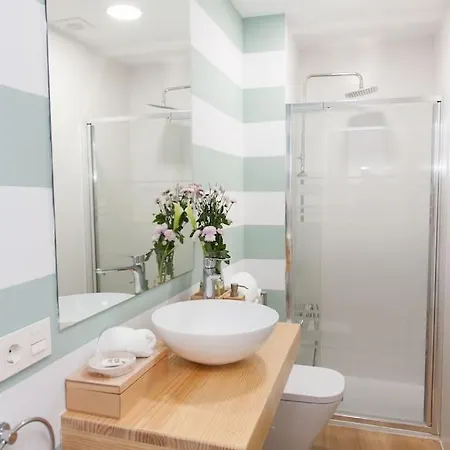 Modern & Apartment. Old Town. Private Parking Apartment Seville
