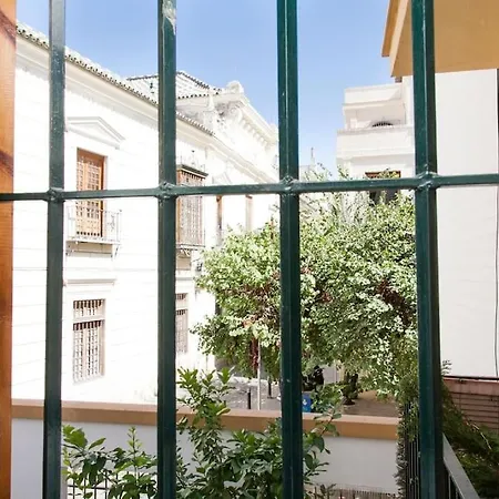 Modern & Apartment. Old Town. Private Parking * Seville