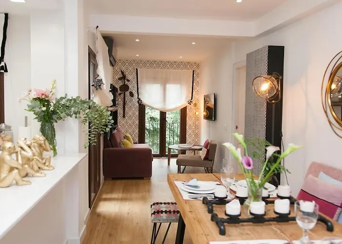 Lejlighed Modern & Apartment. Old Town. Private Parking *
