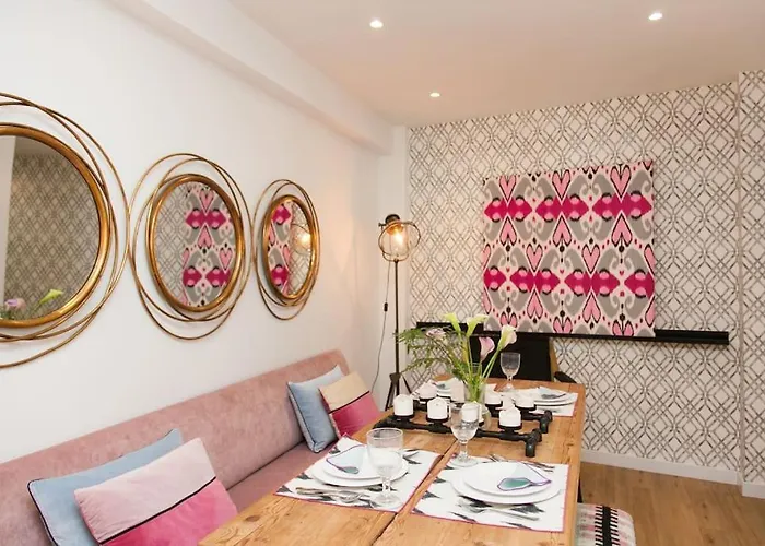 Lejlighed Modern & Apartment. Old Town. Private Parking