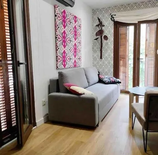 Lejlighed Modern & Apartment. Old Town. Private Parking *