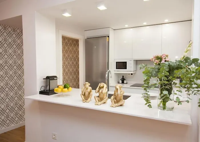 Modern & Apartment. Old Town. Private Parking *